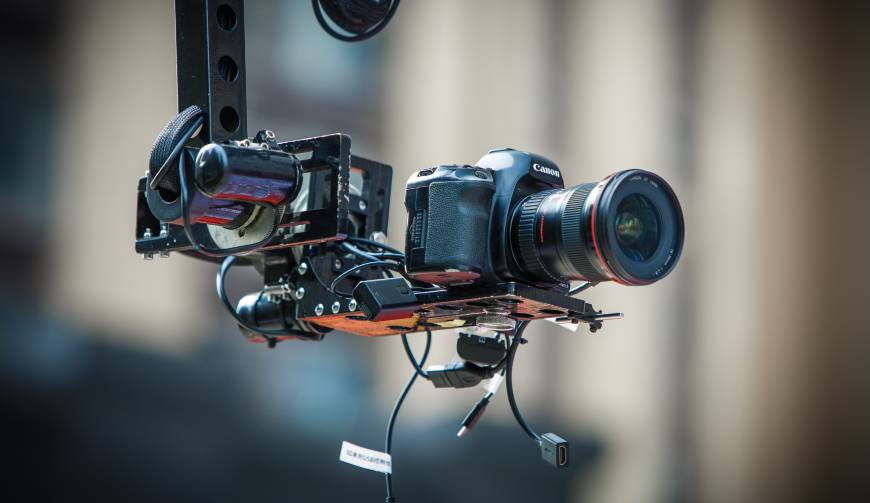 科技赋能生活：都江堰产品视频拍摄开启智能新时代