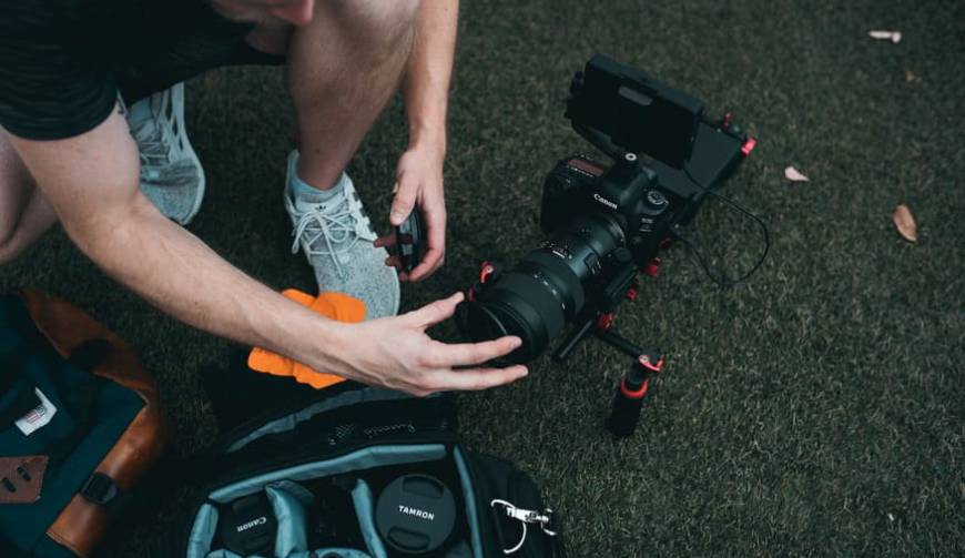 色彩心理学×动态美学，都江堰产品视频拍摄公司唤醒感官冲击力